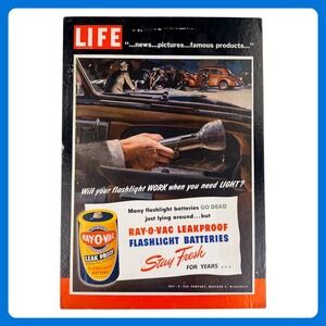 1940s Ray-O-Vac Flashlight Batteries Vintage Advertising Sign 16.5" Easel LIFE